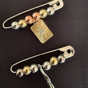 Elegant Silver and Gold Brooch Set